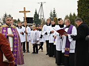 Parafia p.w. Boego Ciaa w omy - Wszystkich witych - procesja